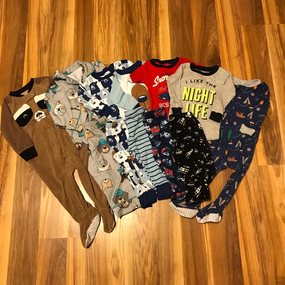 Lot of 7 BOYS 12 month Carters Jammies